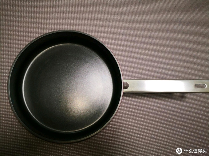 烹饪锅具