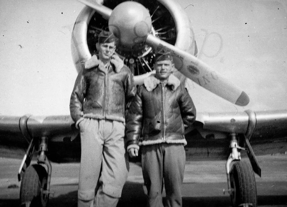 冬季保暖男士夹克：羊毛羔B3 轰炸机夹克和CWU-45/P夹克，到底谁是防寒的终点？