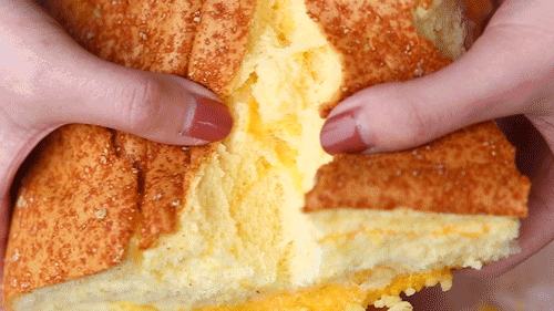 马来西亚来的【爆浆爷爷蛋糕】,排队的都是少女!