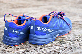 冬季跑鞋推荐，萨洛蒙SONIC AERO