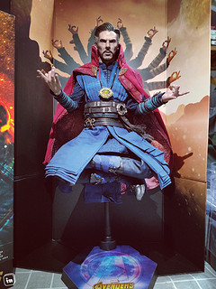 Hottoys 奇异博士2.0  1/6