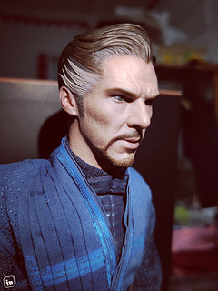 Hottoys 奇异博士2.0  1/6