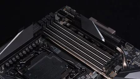 技嘉X299X AORUS MASTER主板评测：给你大师级的体验