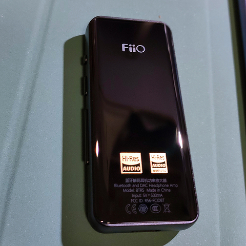 飞傲FiiO BTR5蓝牙耳放开箱试听以及与BTR3对比