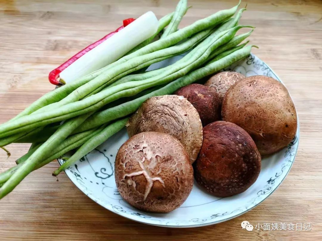 这道家常菜,从小到大都吃不够,好吃不长肉,让你越吃越苗条!