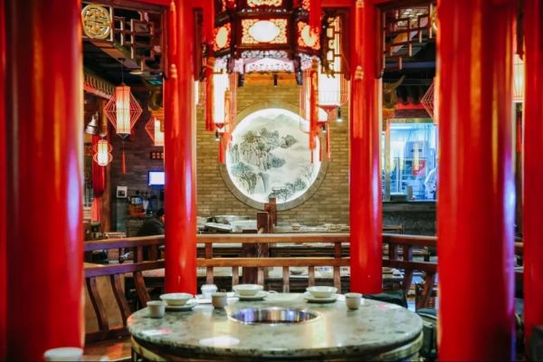 36元就能吃牛蛙火锅?!来小龙坎,2020不再“南”!