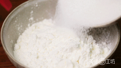1袋淀粉+1袋盐，3天就能吃上咸蛋黄，太简单了！