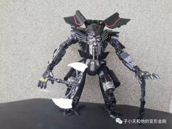 【评玩具】子小天:岑测评《变形金刚 SS35天火,细节满满,毕竟是10年后的新设计》