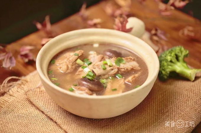 这碗茶居然能吃饱,滋补还养生,这也太暖太好喝了吧!