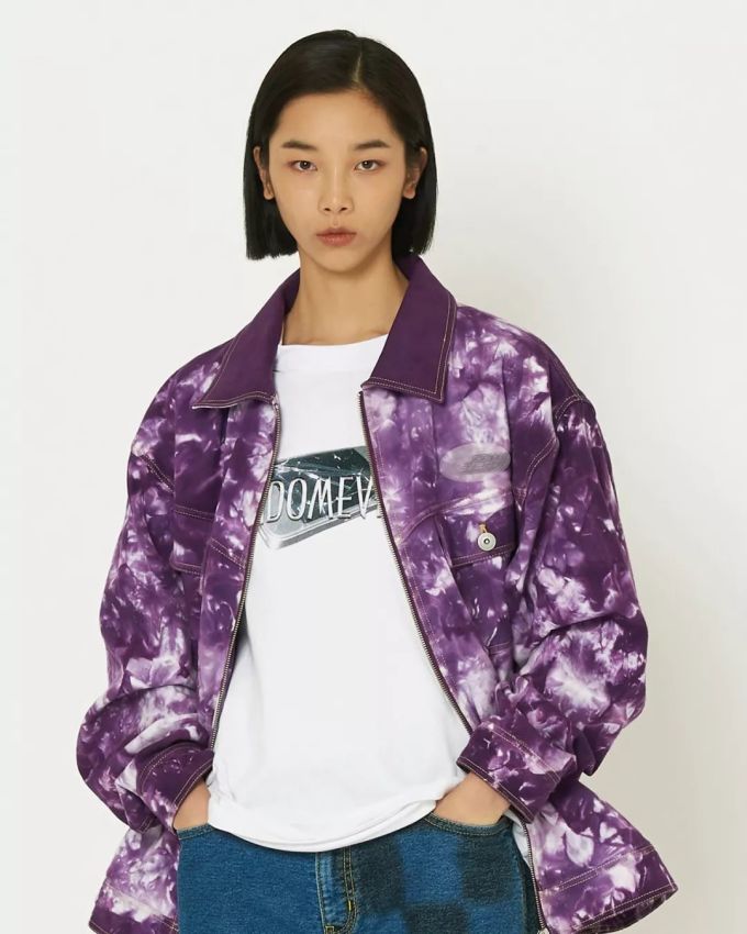 潮闻快食 | Burberry释出AirPods豹纹保护套;Randomevent发布2020春夏LOOKBOOK