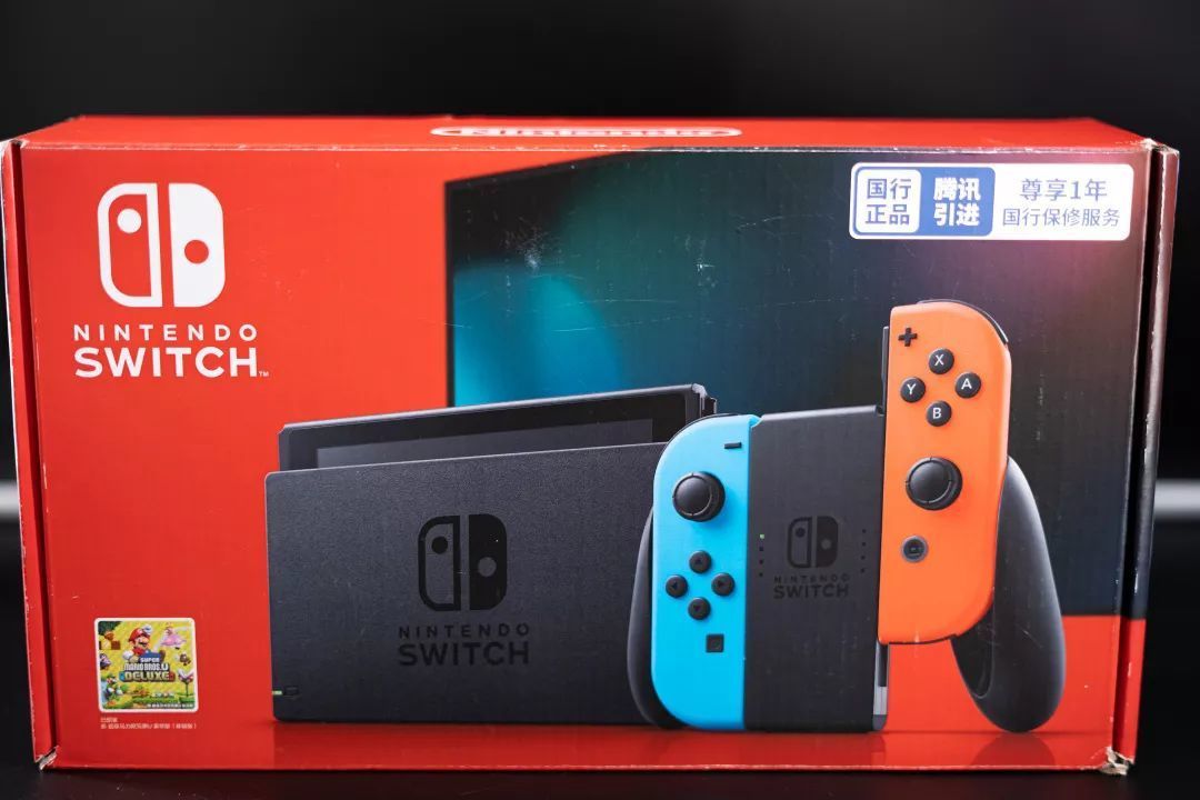 任天堂Switch国行版测评 | 锁服不锁卡，2099元带保修值不值？