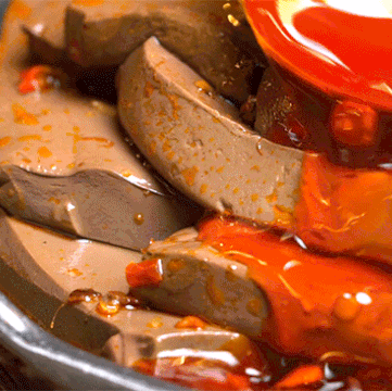 招牌菜品免费吃,无限续!吃完老板还送钱?这家店疯了~