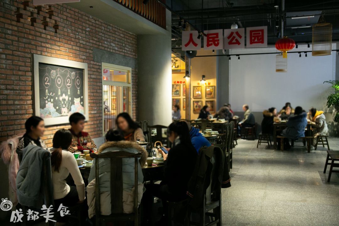 82年的那家耙豌豆肥肠砂锅,又回来了!