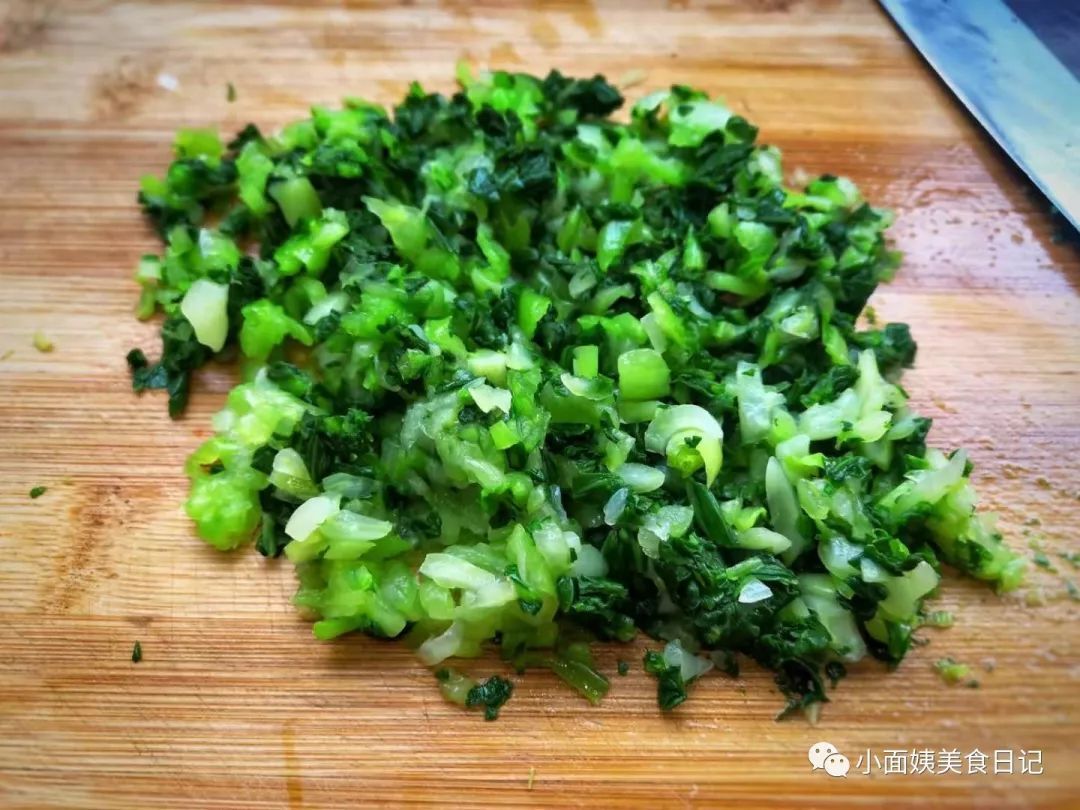 天冷,孩子迷上了这早餐,一顿能吃20个,酸爽开胃,营养又暖身!