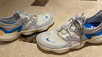 胖胖买的鞋 篇八十七：Nike Free RN 5.0赤足跑鞋