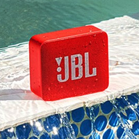 骚气十足的 JBL GO2