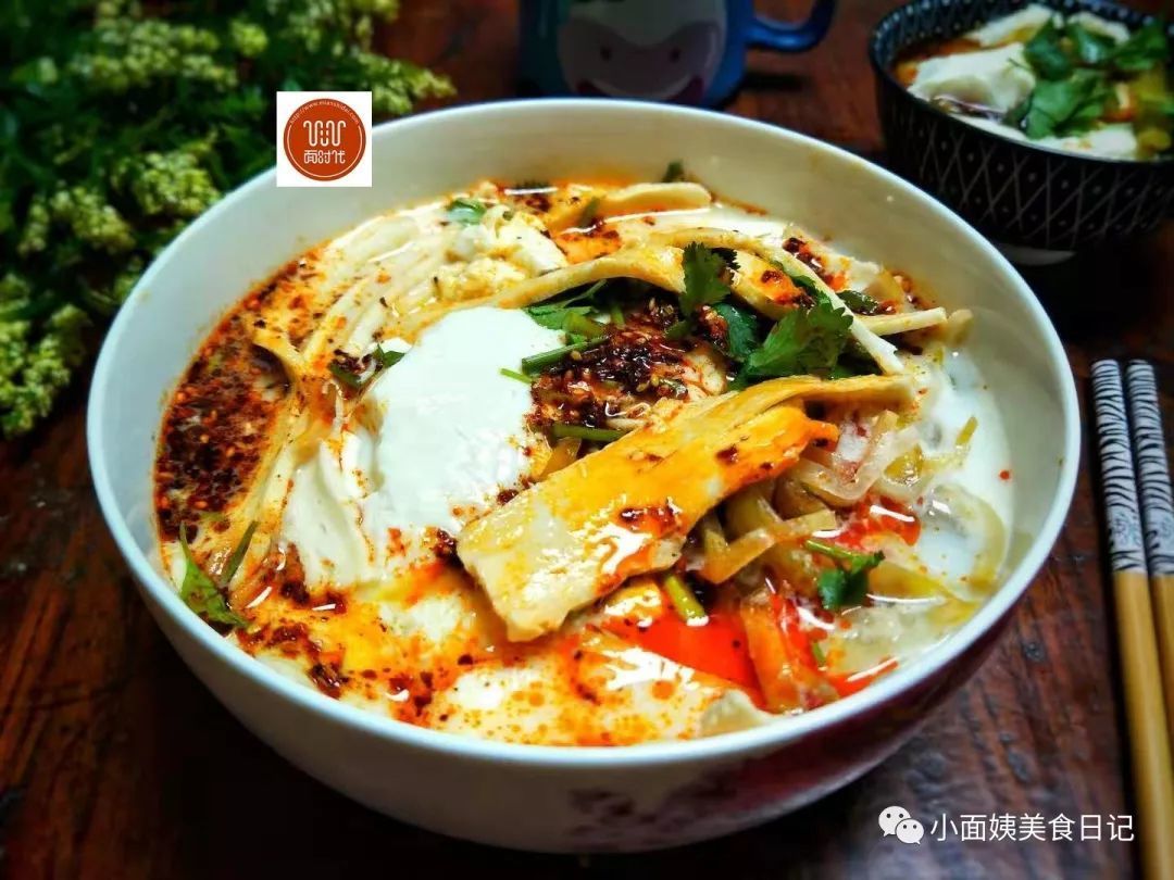 陕西人最爱吃的早餐,肉夹馍第二,羊肉泡第三,它是第一!