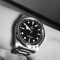 我的手表 篇一：通勤优选，低调且实在的一块手表——帝舵碧湾41mm 79540