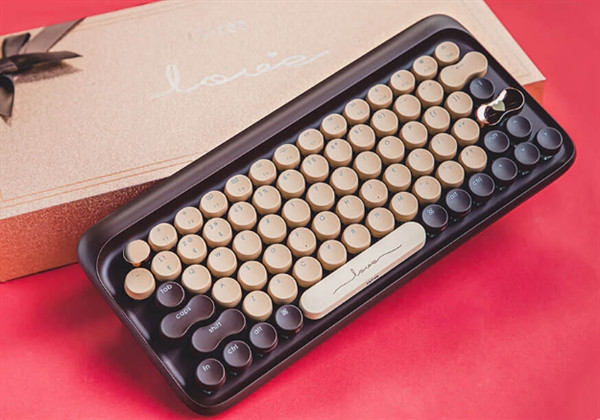 巧克力配色、茶轴轴体：小米有品上架情人节限定款机械键盘