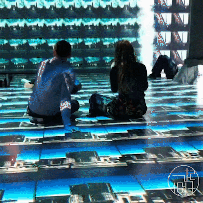 沉浸式设计+ AI, 新媒体艺术就该这么玩
