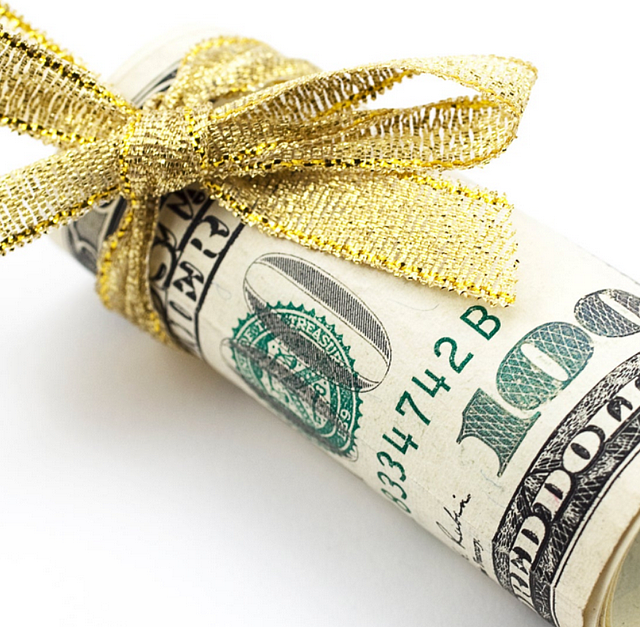 年终奖的何去何从：当然是买乐高外加投资等待收获大金蛋了