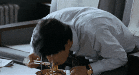 奥斯卡最佳影片《寄生虫》背后的男人，怎么吃饭这么香？