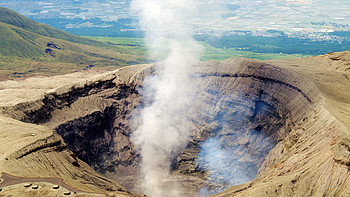 【火山、大海、温泉、萌熊】我的九州之旅复盘 篇三：阿苏，火山、直升机和土味动物园 