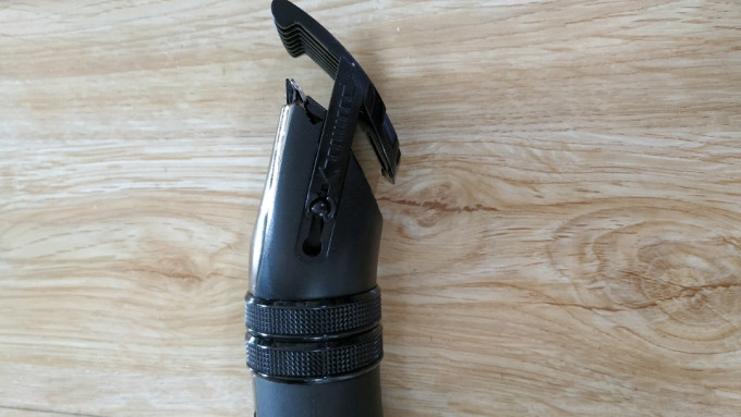 飞科电动理发器
