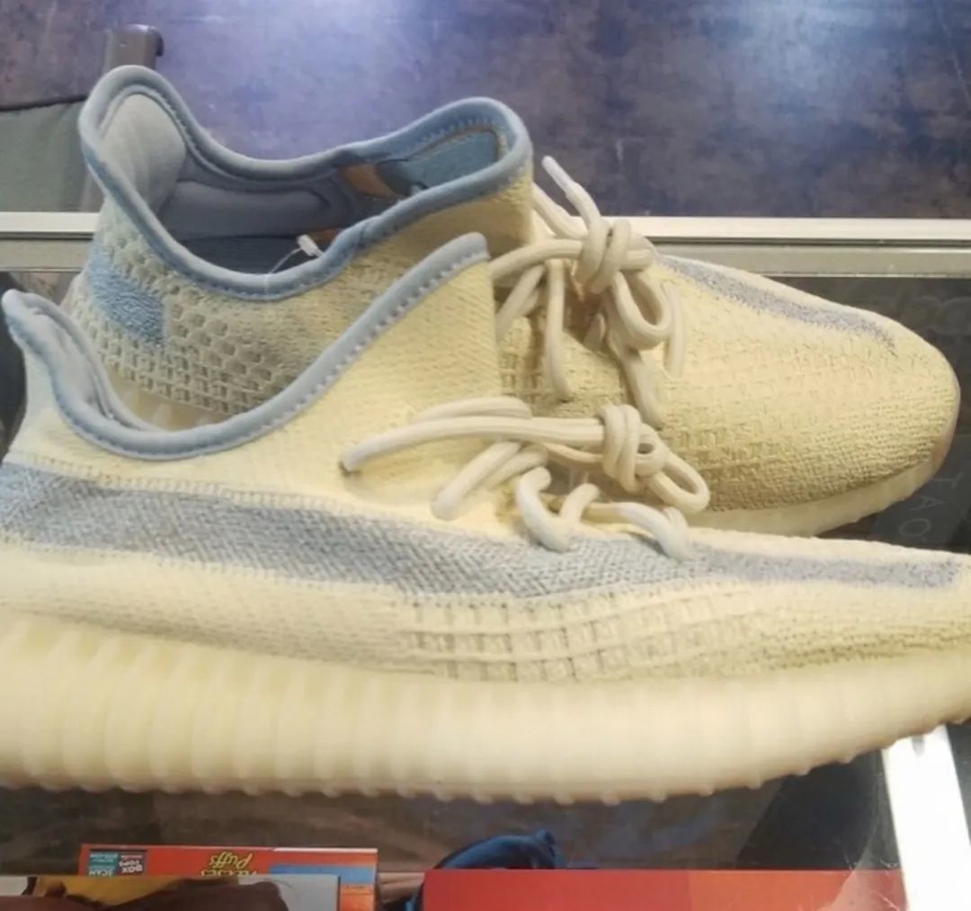 椰子350“Linen”侧透满天星曝光 傻白甜侃爷带你看银河璀璨