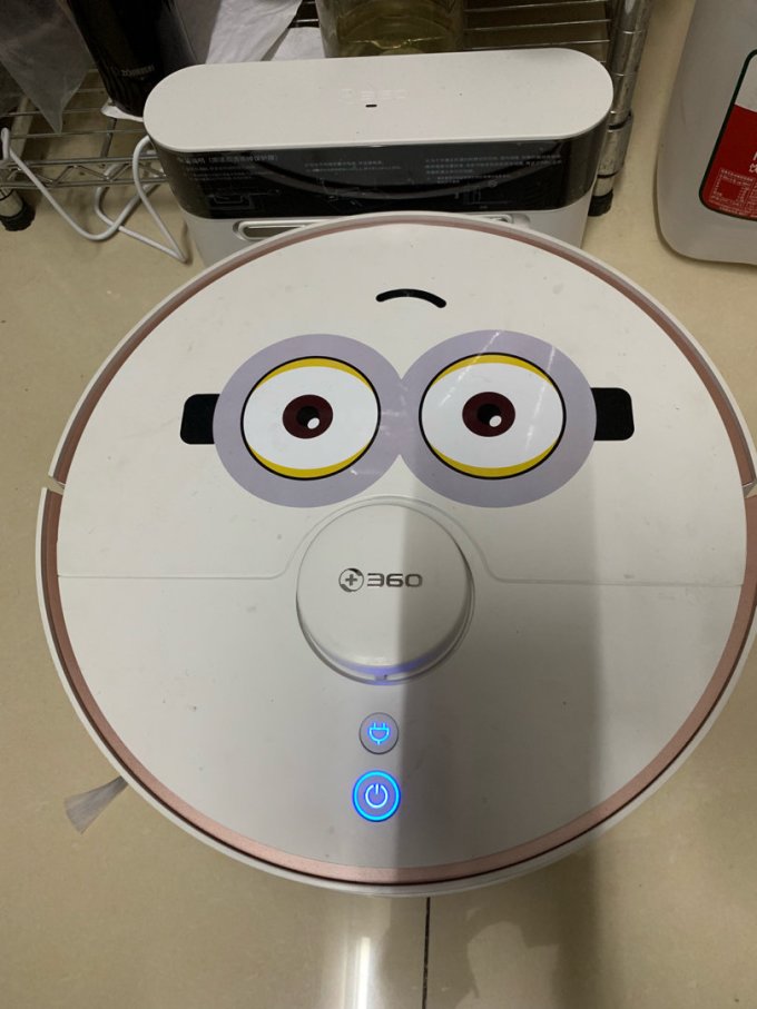 360扫地机器人