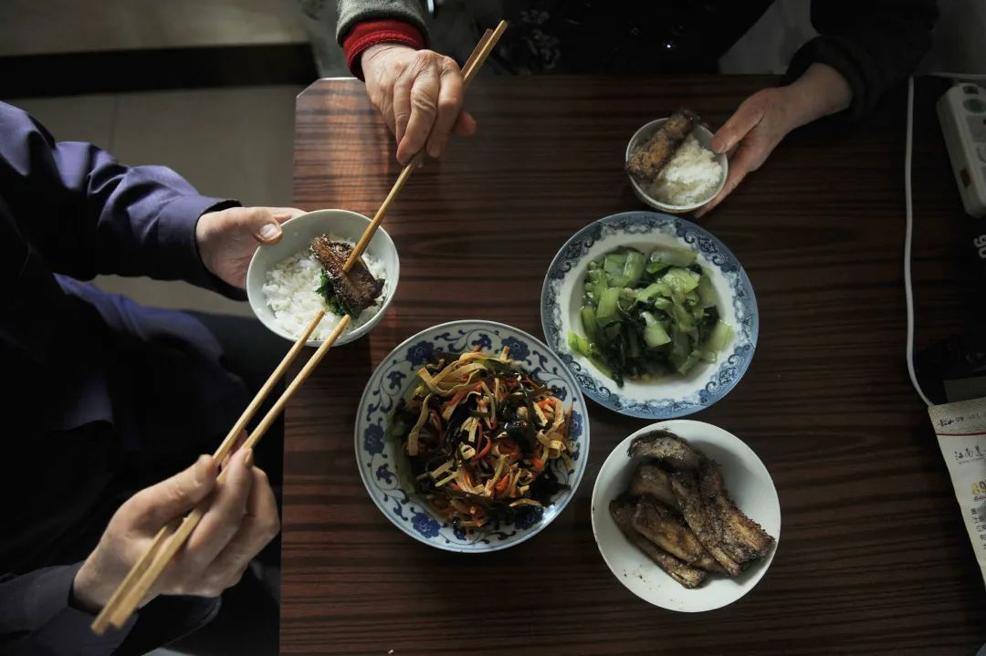 中国人最可怕的吃饭习惯，该改改了