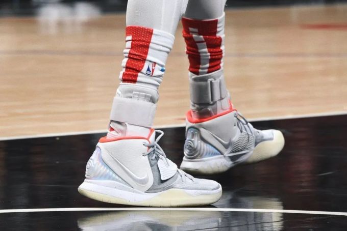 LBJ17 Low:詹姆斯系列的销量担当?