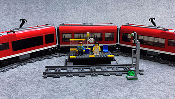 乐高小小追绝日记 篇二十五：LEGO 7938 客运列车