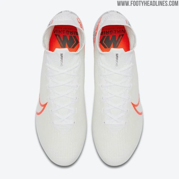 新配色Nike Mercurial Superfly足球鞋产品图曝光