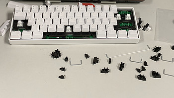 小白数码——入门DIY热插拔机械键盘（BLE蓝牙双模）
