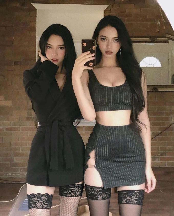 双倍姐妹花双倍性感!这些潮流界的妹妹看谁顶得住?