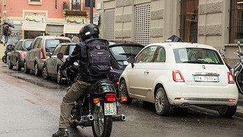 超硬核背负式体验！意大利SEI-VI*级摩托车背包分享