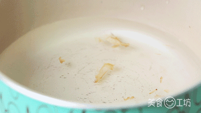 饭菜一锅出,鲜到心口发颤,只有这个季节最好吃!