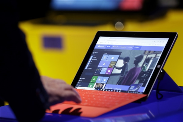 i5-1035G1 版全新 Surface 现身跑分网站，疑似 Surface Book 3
