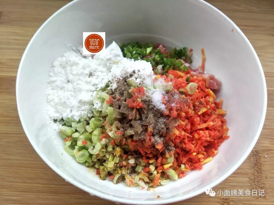 春天,这菜我家隔三岔五就做一次,简单蒸一蒸,鲜香软糯又营养!