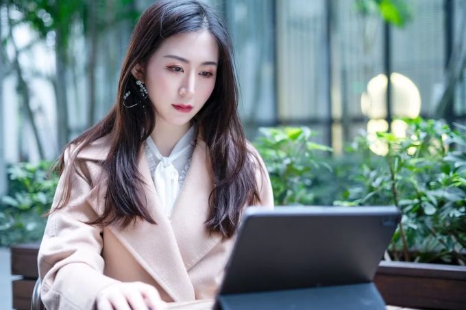 iPad Pro 2020测评 | 配合“妙控键盘”,生产力瞬间拉满?