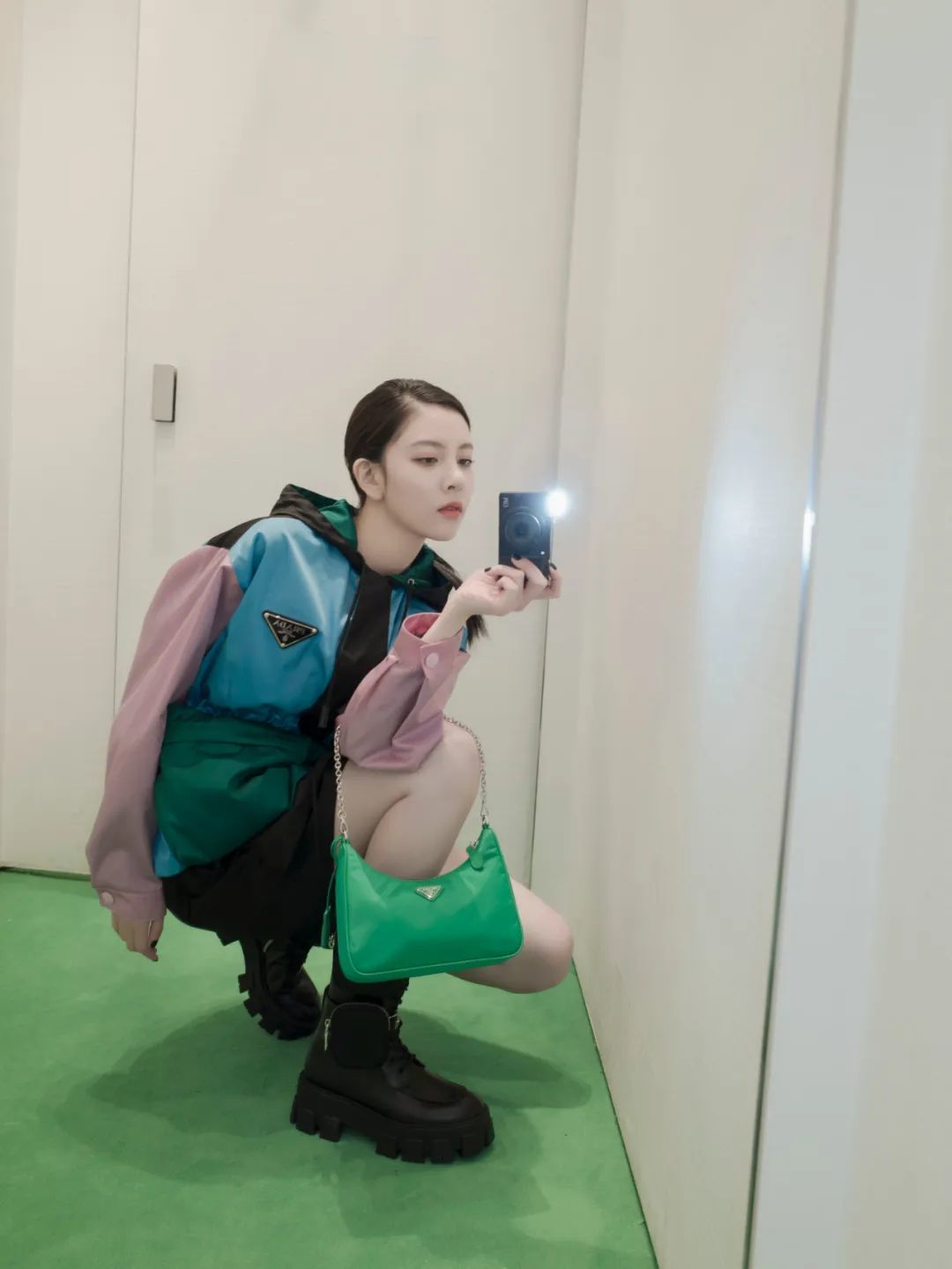 潮闻快食 | YEEZY Foam Runner 首发配色曝光；Anti Social Social Club 发布最新型录！