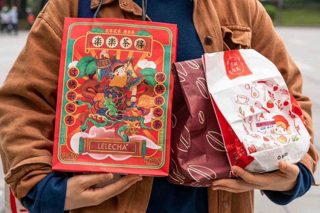 这么臭的小吃,我吃了205块…