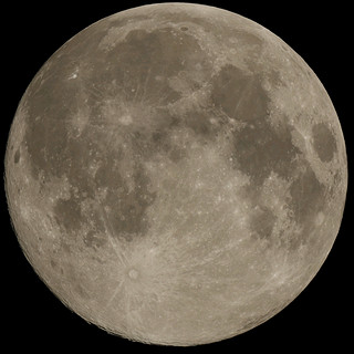 超级月亮实拍2020.4.8@5:30
