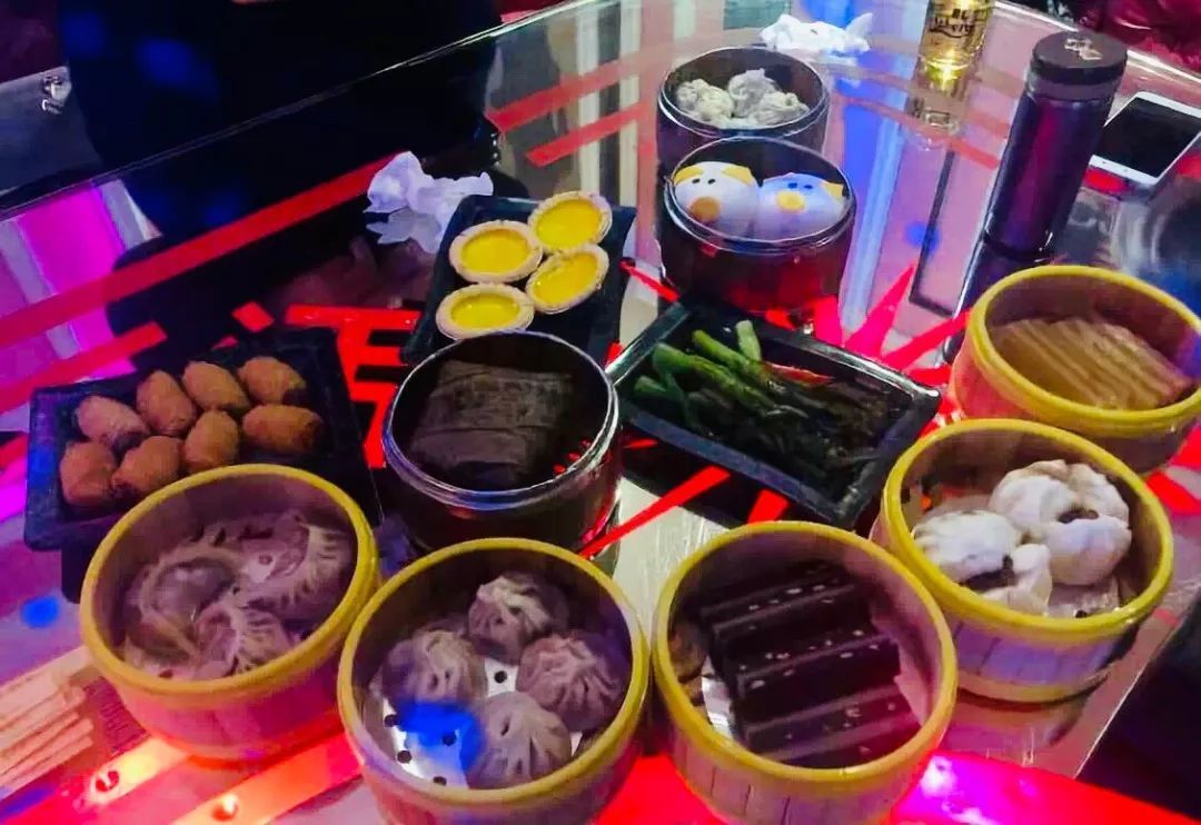 3个月没唱过K的我,疯狂想念K房的自助餐!