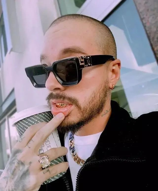 J Balvin x AJ1年底发售 这双鞋根本就是照着J Balvin发型设计的吧