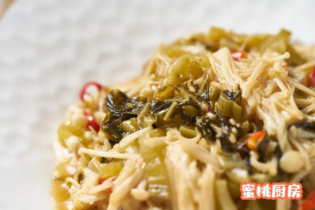 这菜做好了能放很久，想吃随时拿来炒！