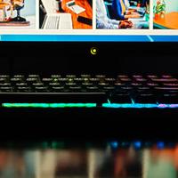 ​光效DIY+自定义宏：玩法多样的杜伽k320RGB-NS版机械键盘