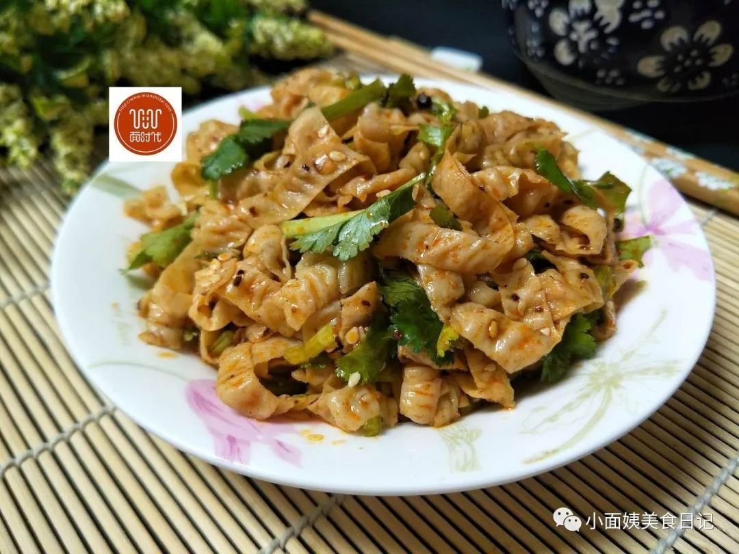 这菜吃了几十年都不腻,简单拌一拌,奇香增食欲,特便宜,还补钙 !