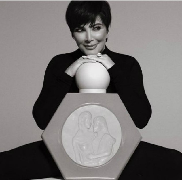 金·卡戴珊母女联名香水KKW X KRIS即将发售，这次为爱